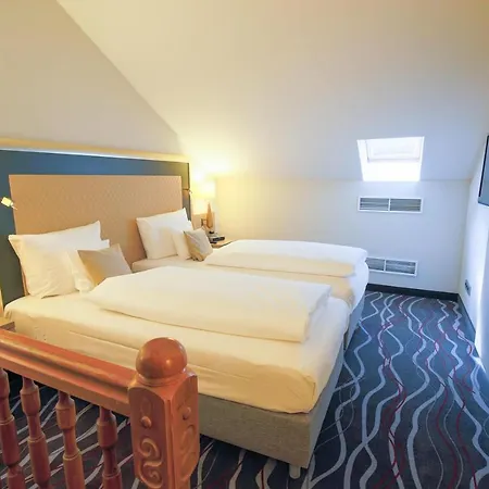 Bayerischer Hof Miesbach, Bw Premier Collection 호텔 4*