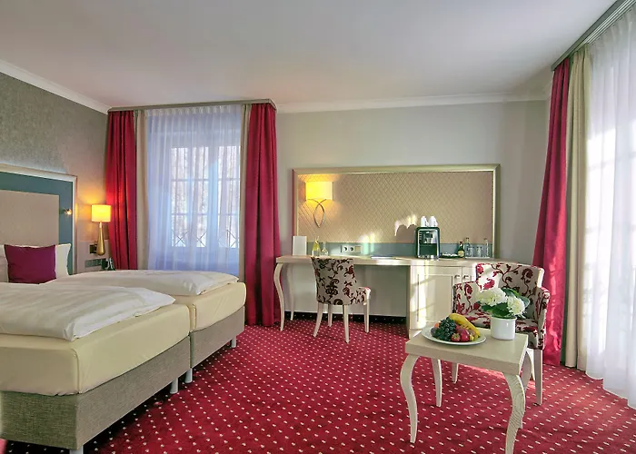 Western Premier Bayerischer Hof Hotel 4*