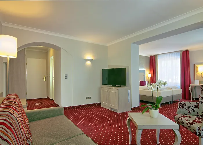 Western Premier Bayerischer Hof 4*